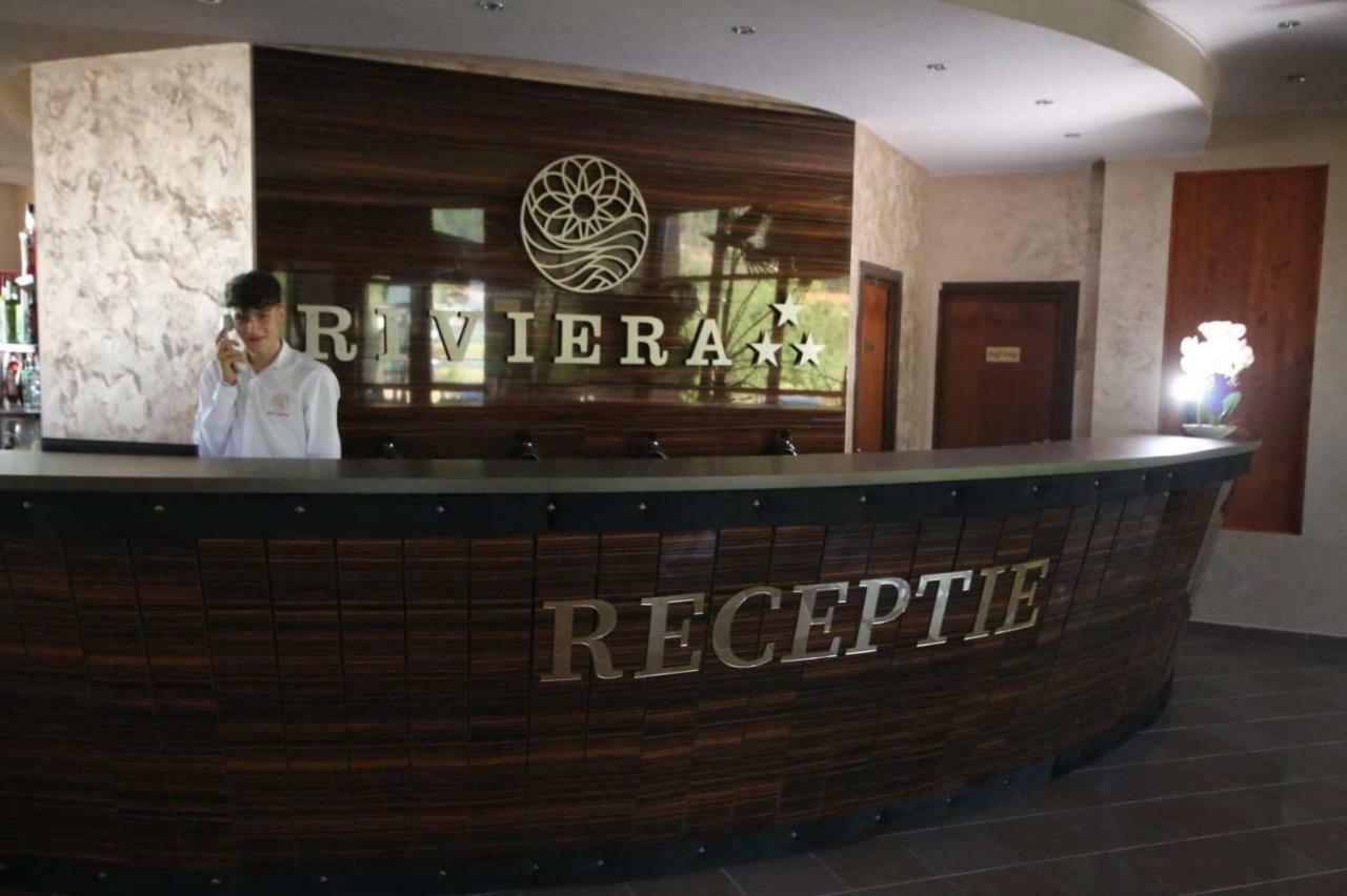 Riviera By Queens Hotel And Resort Gura Vaii Exterior photo